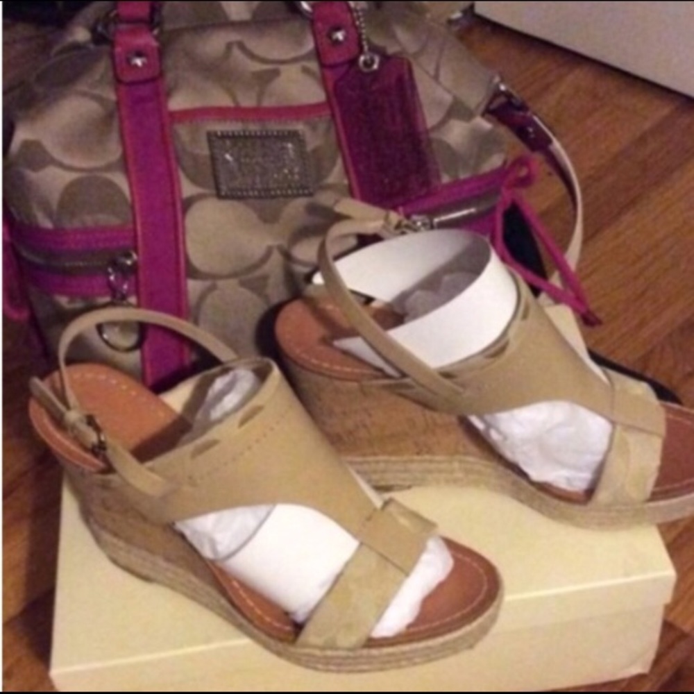 Coach wedge sandals NWTIB - Picture 2 of 4